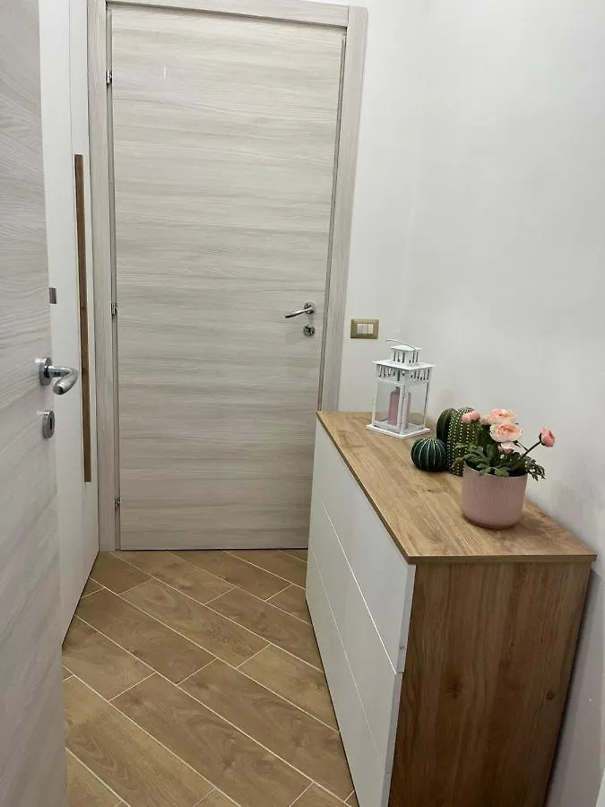 A Casa Di Alessandra Milan 0*,  Italy